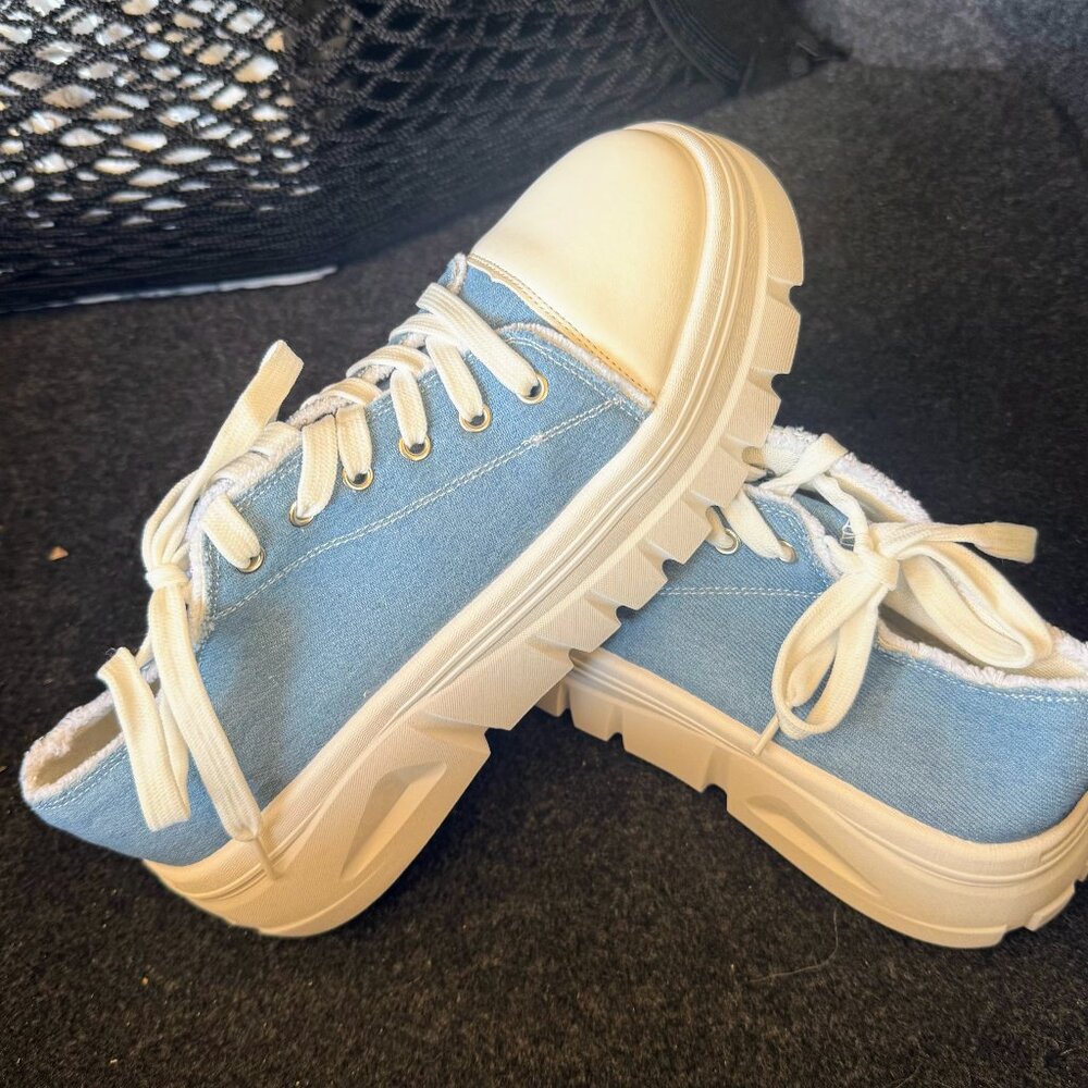 Platform Light Blue Canvas Shoes Sneakers Size 9